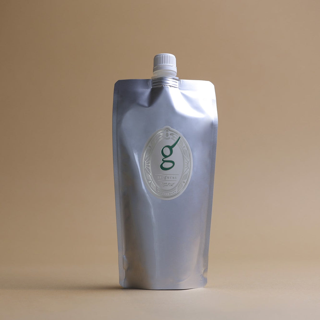 MUMU シャンプー 550ml 詰め替え（一部ポンプに移し替え済み） 楽天市場】フロムアース シャンプー ムウム 550ml - 320ml MUMU
